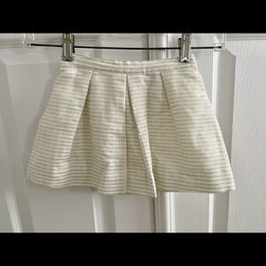 *EUC - OshKosh 4T girls pleated skirt